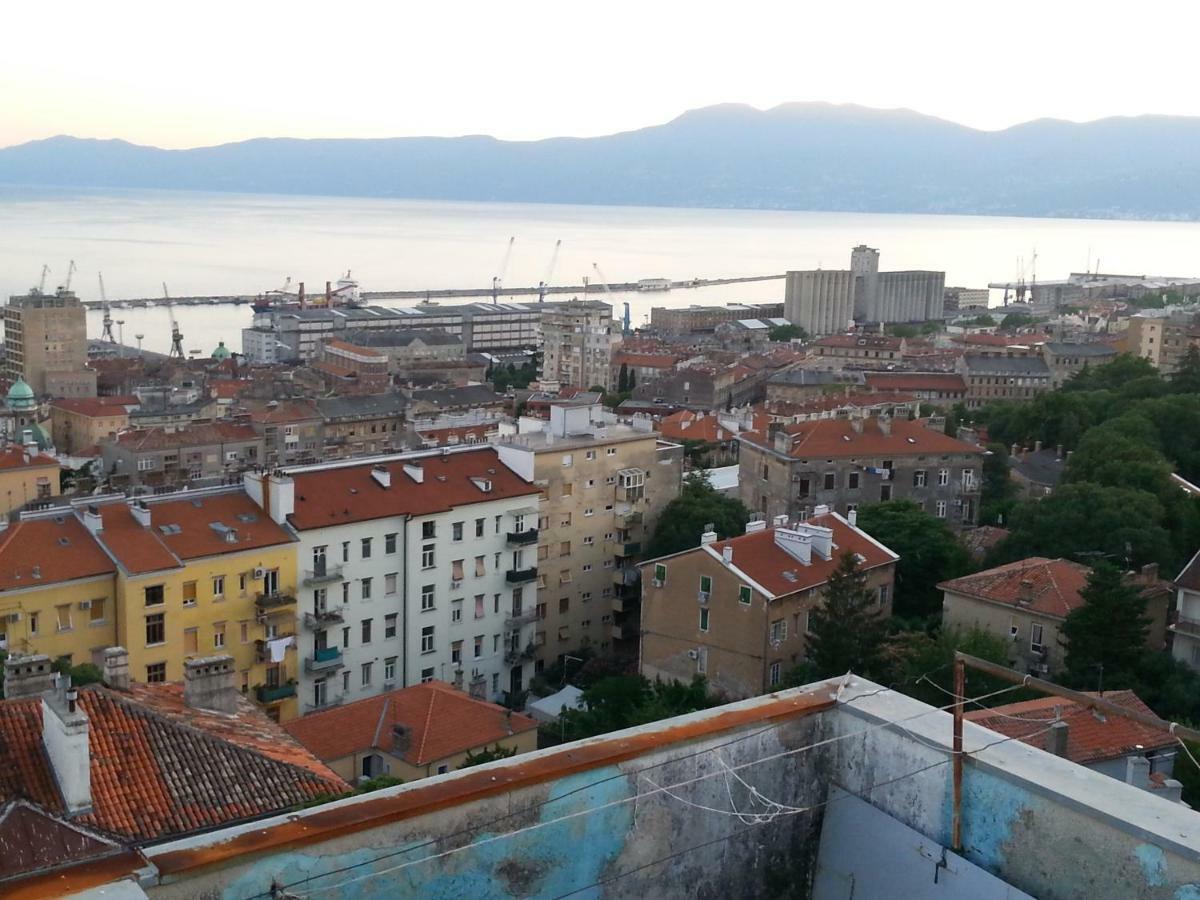 Amarena Apartment Rijeka Exteriör bild