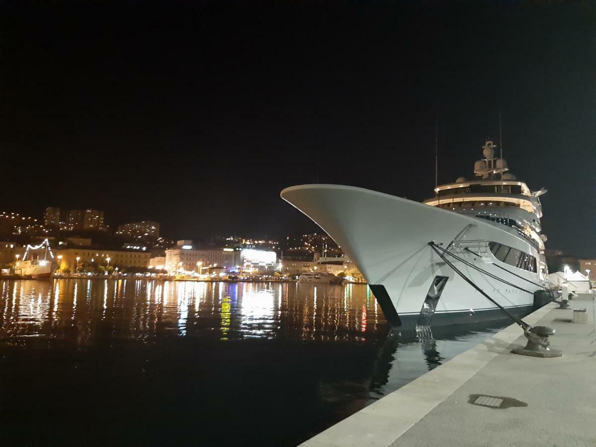 Amarena Apartment Rijeka Exteriör bild